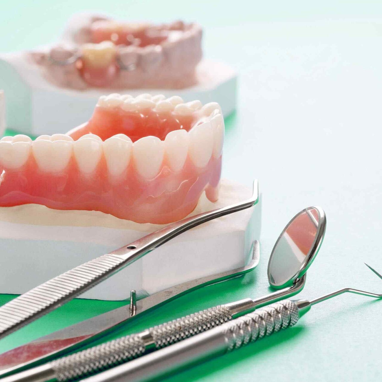 https://dentalistmed.com/wp-content/uploads/2020/01/post-30-1280x1280.jpg